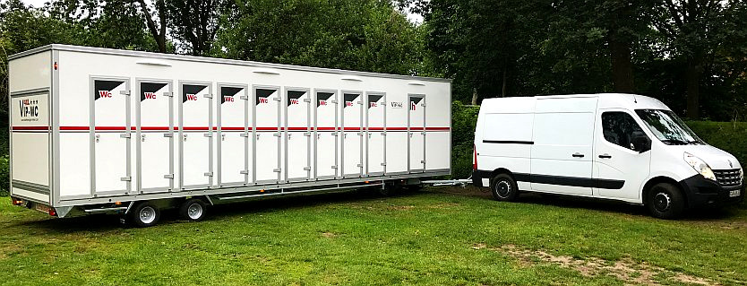 4XL Toilettenwagen mieten für 1.800 Personen Toilettenwagen, Ansicht 1